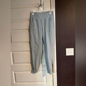 Grey Under Armour Size Medium Joggers